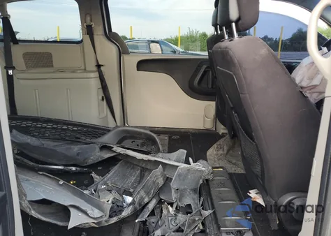 2011 Dodge Grand Caravan Mainstreet z USA, uszkodzony, nr VIN 2D4RN3DG1BR640456